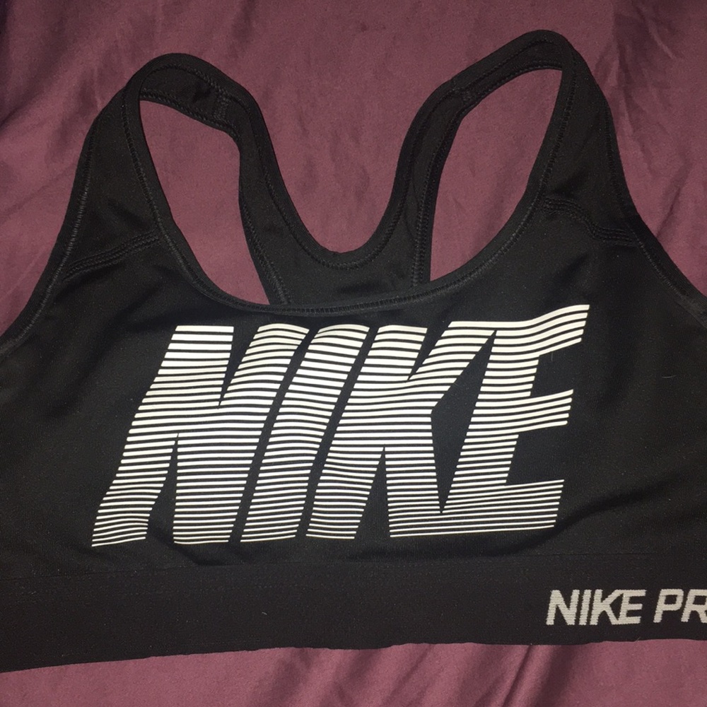 Sports bra